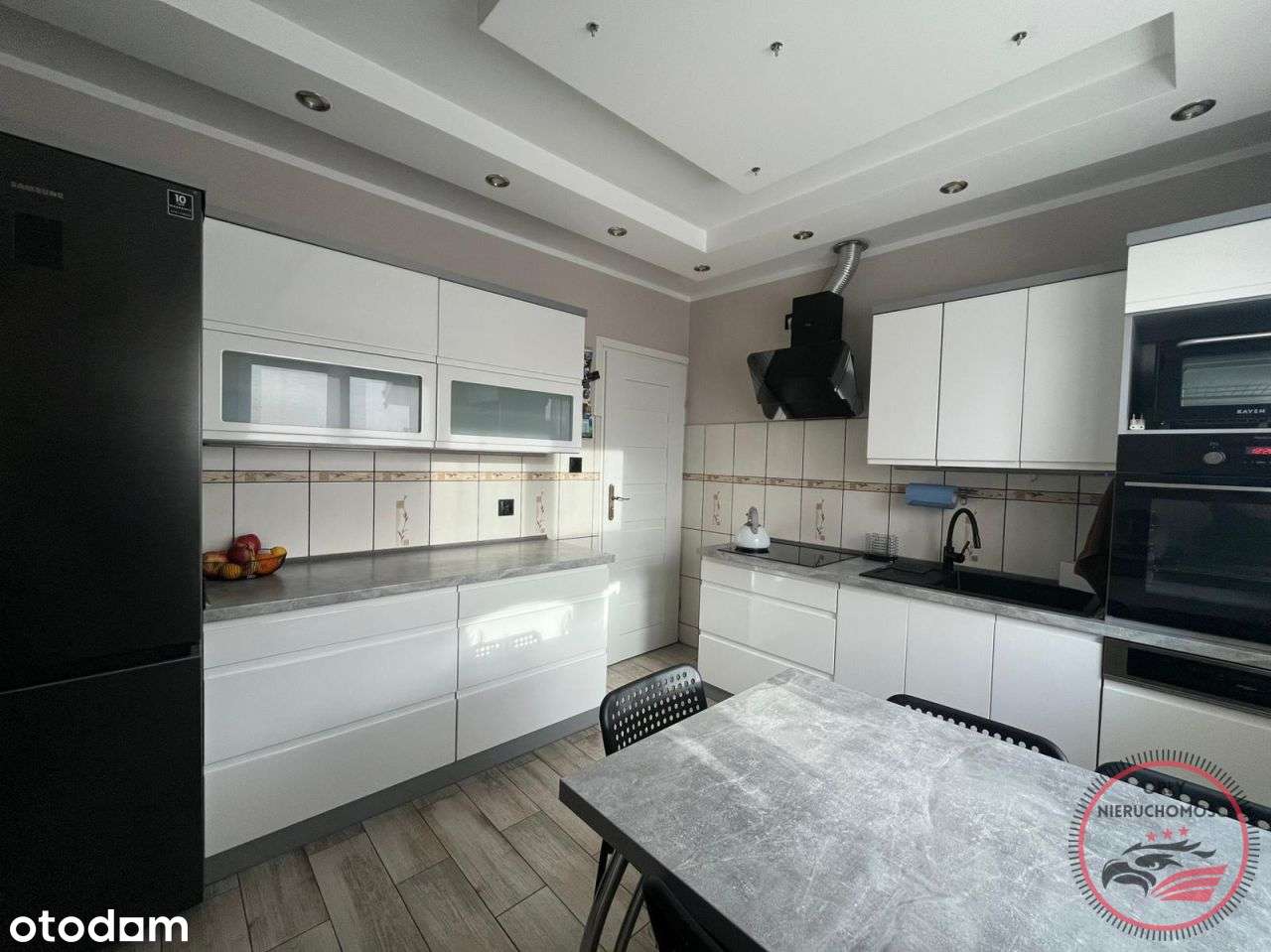 Wyjątkowy dom na dużej działce z pięknym ogrodem --3