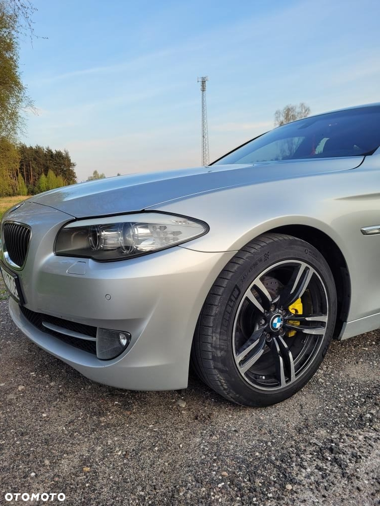 BMW Seria 5 520d - 13