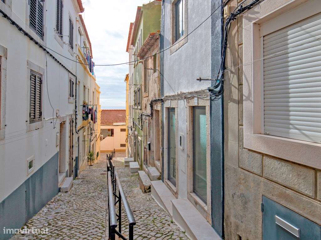 Fantástico prédio no centro de Sesimbra - Grande imagem: 2/28