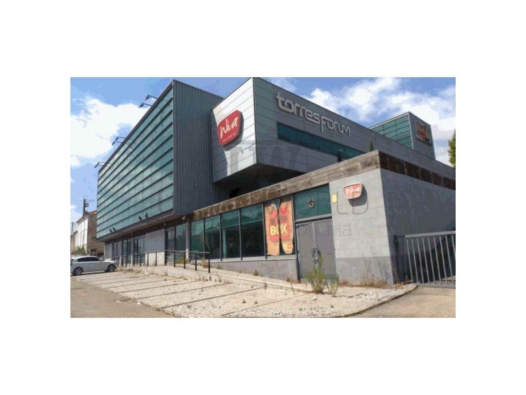 Edifício Comercial, Torres Novas, Santarém, 402 m2