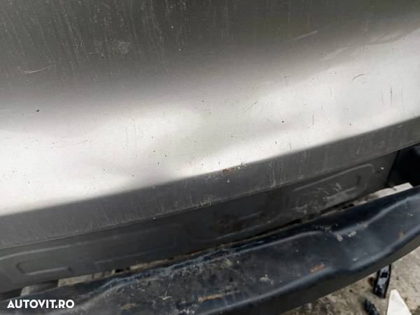 Haion dezechipat + luneta Volkswagen Tiguan 2012 ( cu defect ) - 2