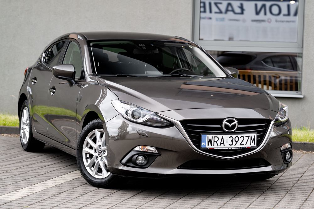 Mazda 3 III (2013-) SKYACTIV-G 120 Sports-Line 2015