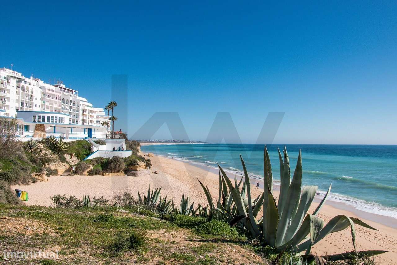 Apartamento T1 bem no Centro de Armação de Pêra - Algarve-23
