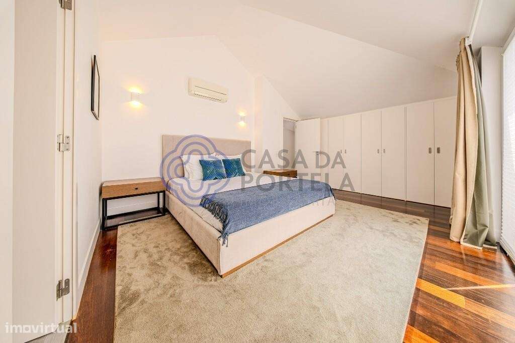 Apartamento Duplex T5 de Luxo com Terraço, Piscina e Garagem – Estoril-43