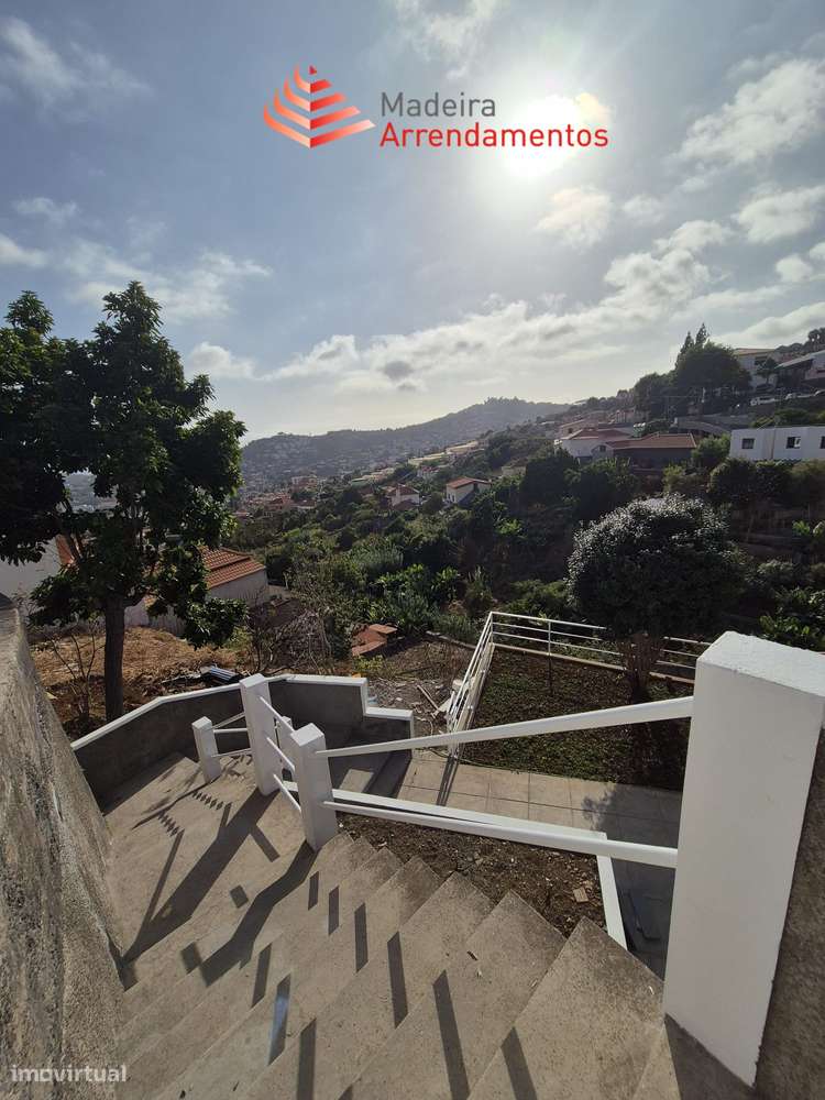 Andar Moradia T0 São Roque - Grande imagem: 2/9