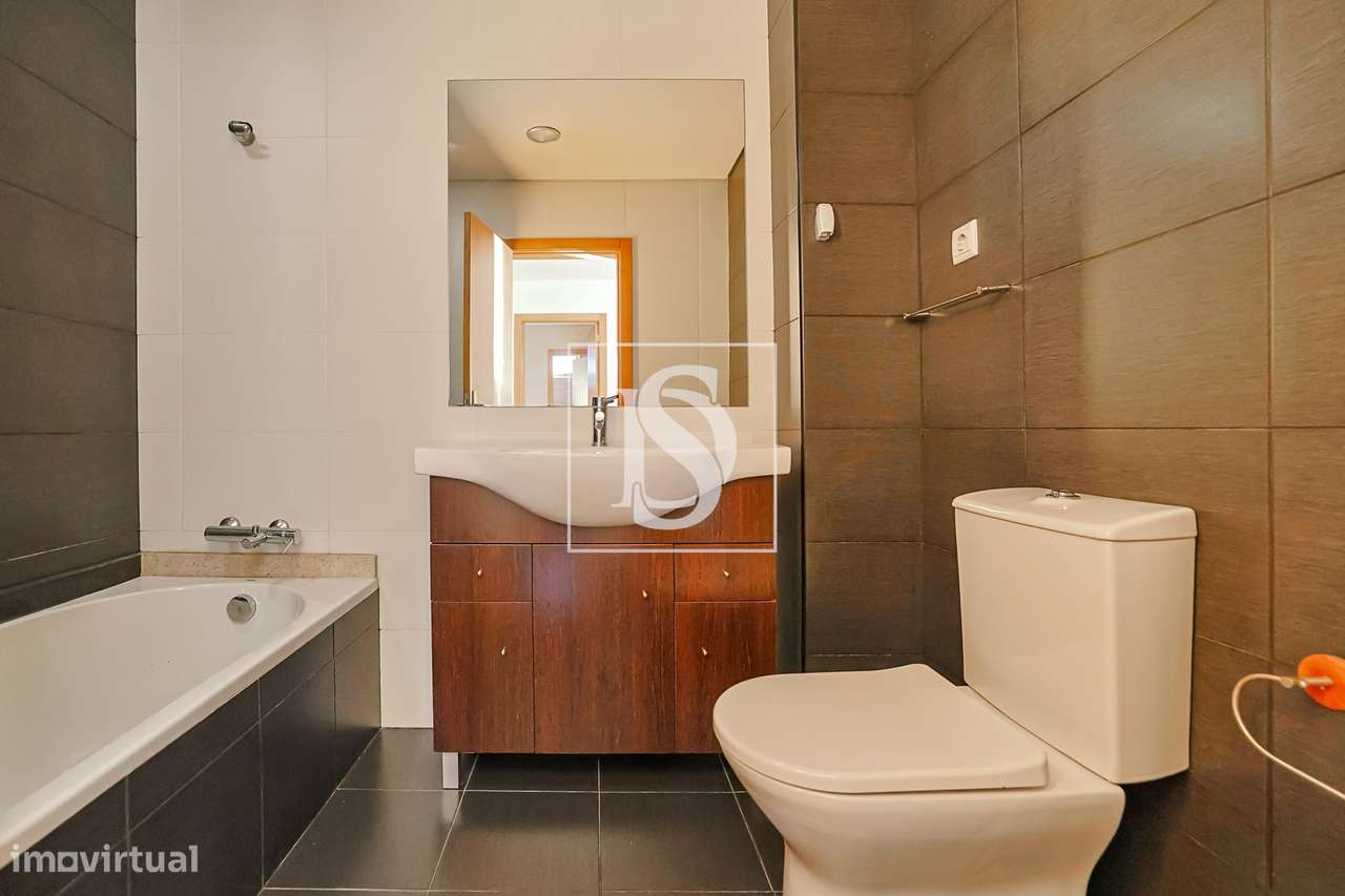 Apartamento T3 em Galegos (São Martinho)-10