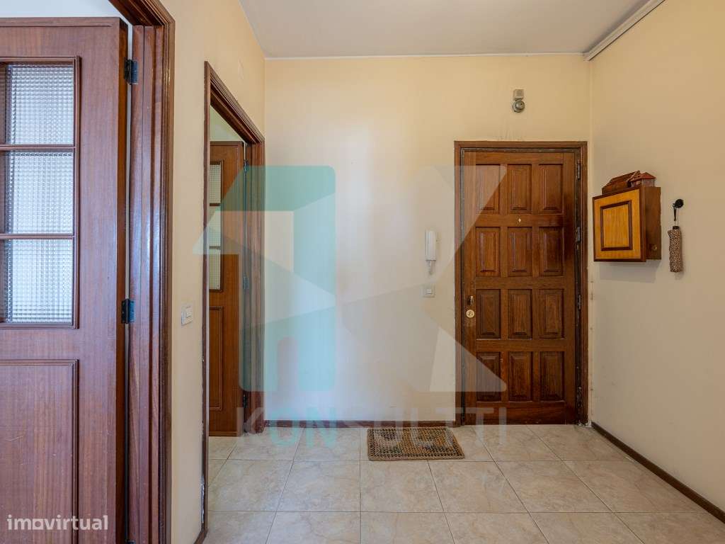 T1 Vila Nova de Gaia com lugar de Garagem - Porto - Oportunidade-8