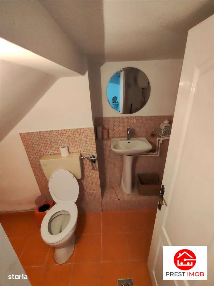 Apartament si spatiu comercial de vanzare-12