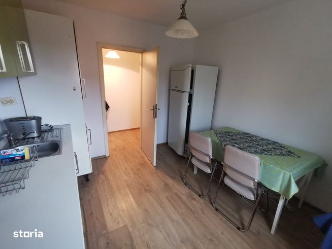 De vanzare apartament 4 camere – Dambovita- 2469-4