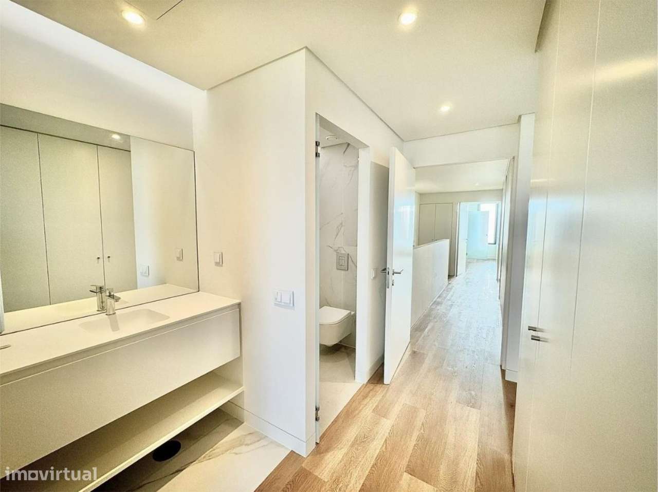 Moradia de Luxo T3 com Piscina Privada em Vilamoura Parque - Algarve-12