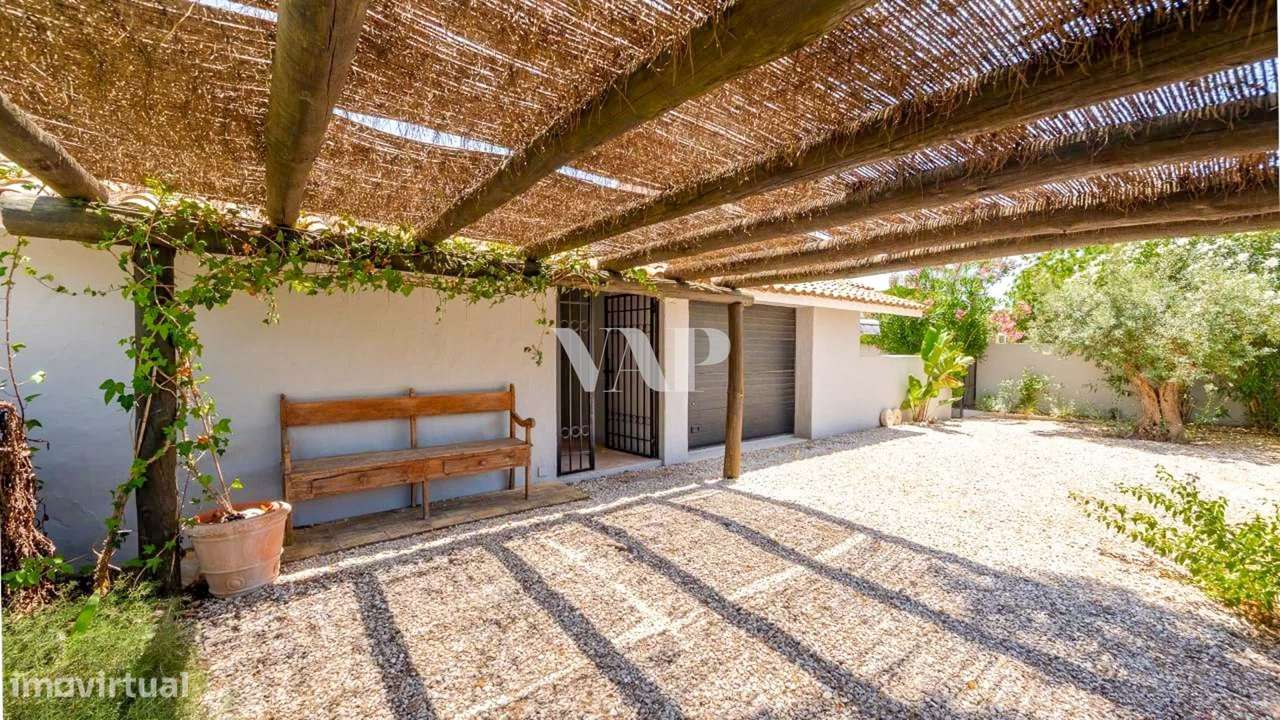 Moradia Térrea Renovada 3+1 Quartos com Piscina e Vista Golfe em Vilam-31