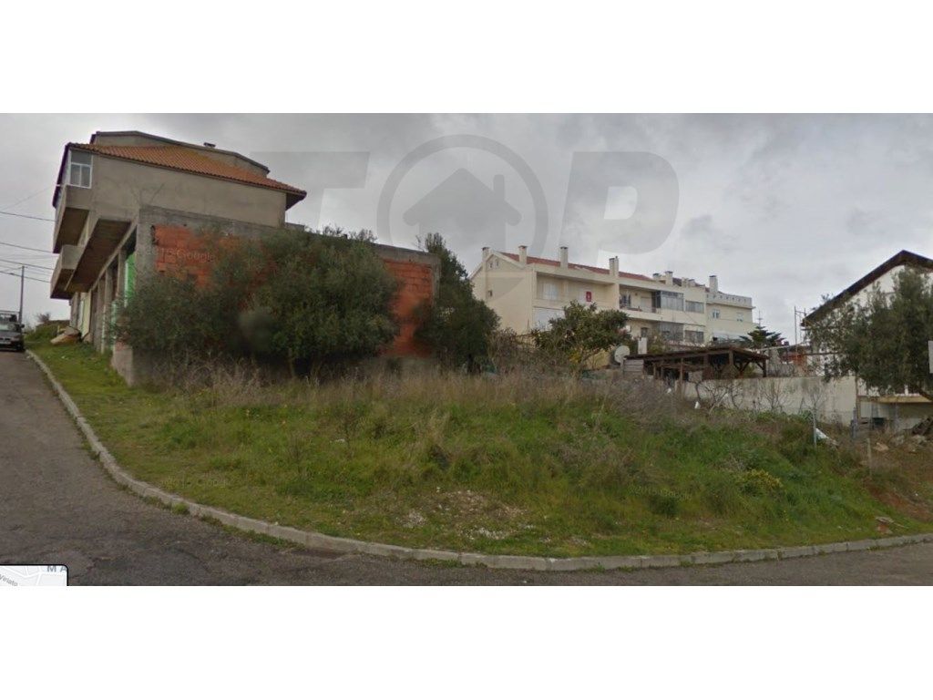 TERRENOS - BAIRRO DOS TROVISCAIS - 644M2- 325.000€