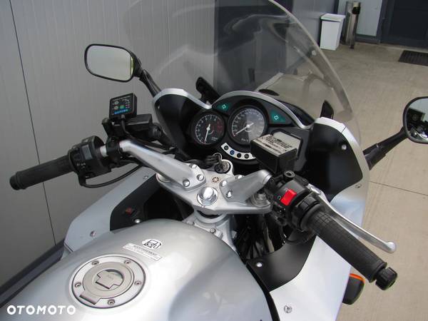 Yamaha FJR - 4