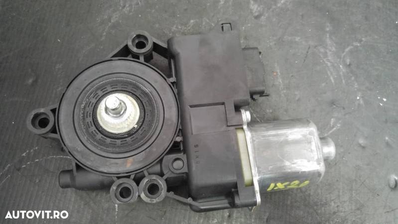 motoras macara stanga fata hyundai ix20 dupa 2011 82450-1p010 - 2