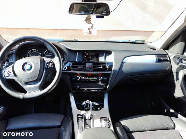 BMW X3 xDrive20d - 16