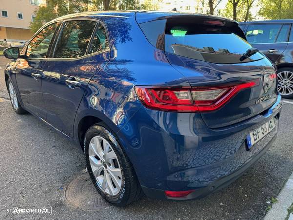 Renault Mégane 1.5 Blue dCi Limited - 7