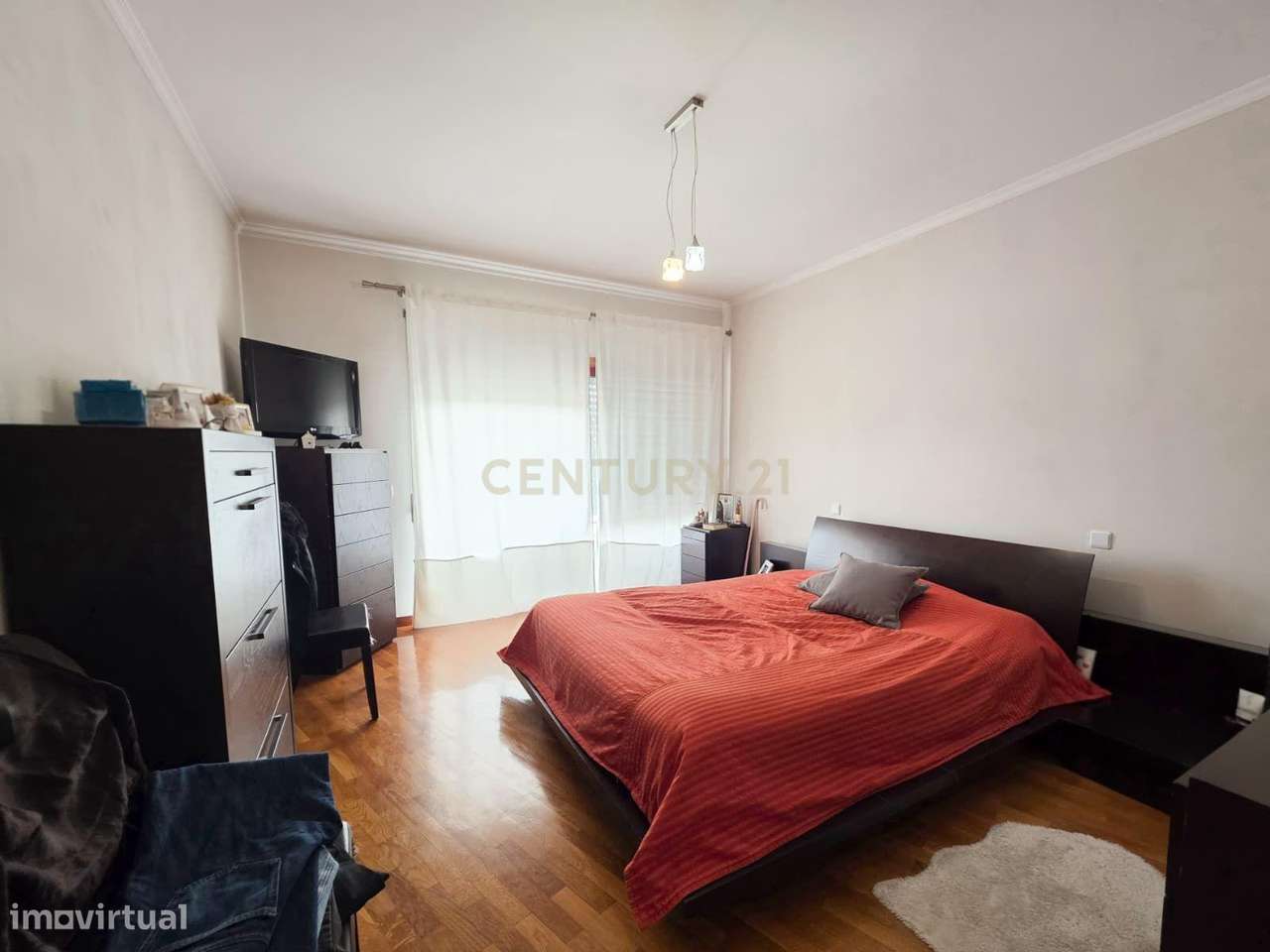 Apartamento T3 no Centro de Paredes – Espaço, Conforto e Localização P-16