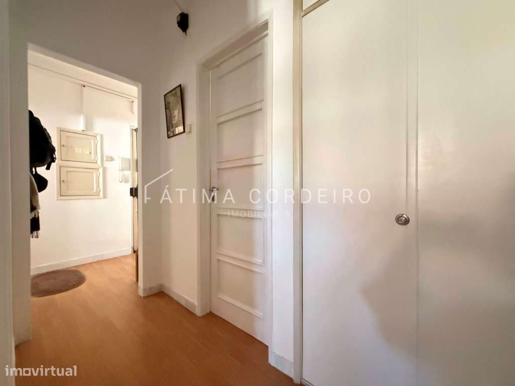 T2 situado a poucos minutos da Praça Gil Vicente-15