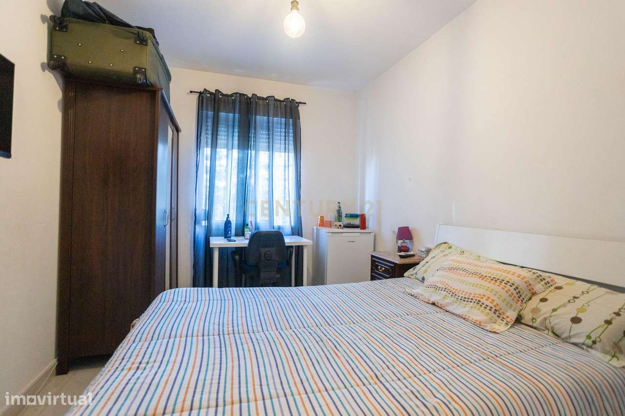 Apart. T2 com 61 m2 em Santo António dos Cavaleiros – Praceta Manuel F-10