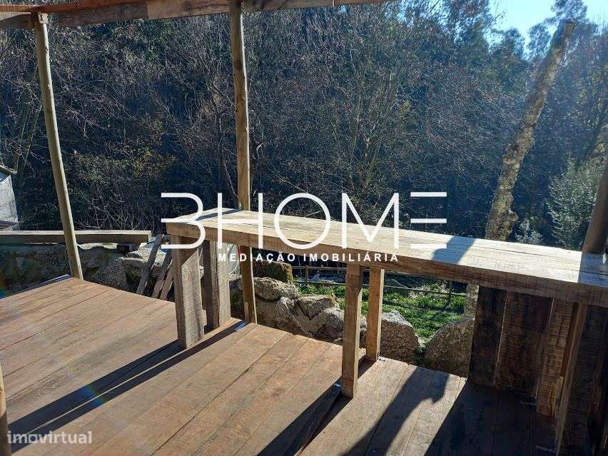 Quinta c/ 18.000m2, Casa Recuperada, c/ Moinhos, localizada em Ribeiro-31