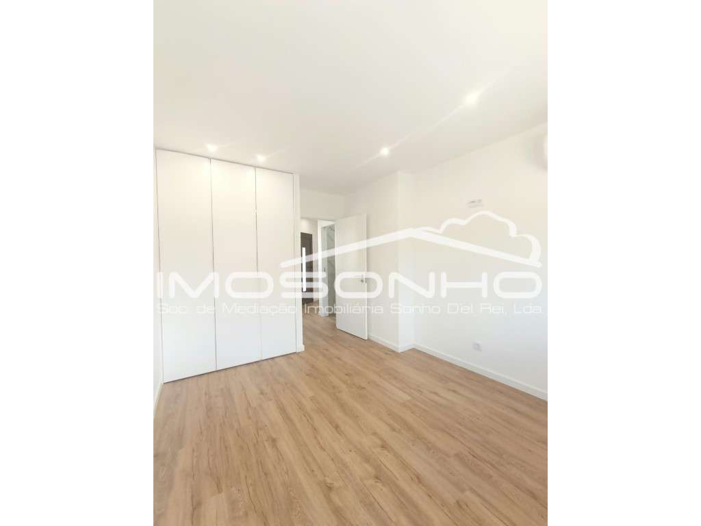 Moradia T2 Nova com Conforto, Modernidade e Eficiência-5