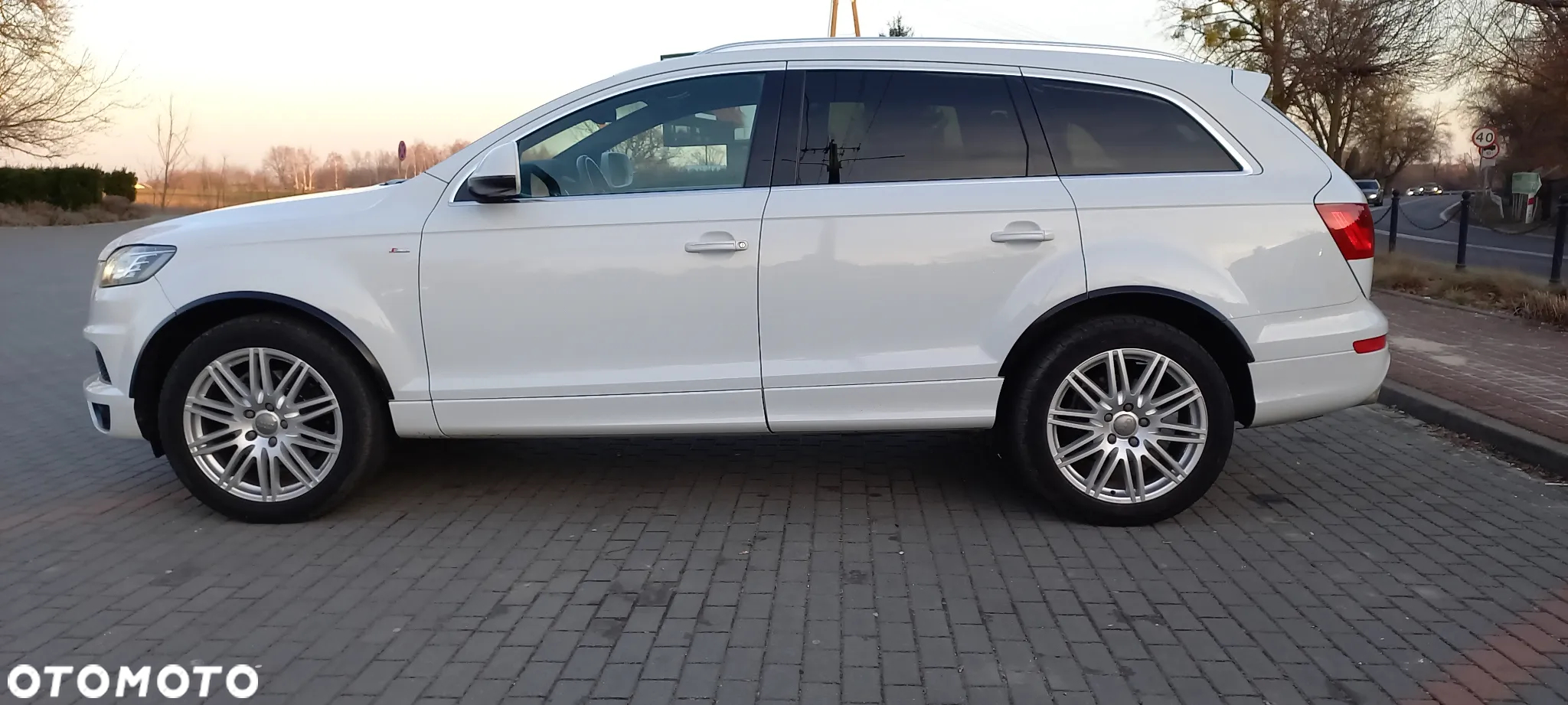 Audi Q7 - 10