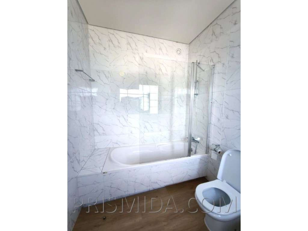 Duplex T4+office Renovado | Bi-Familiar | Terraço c/Churrasqueira-31