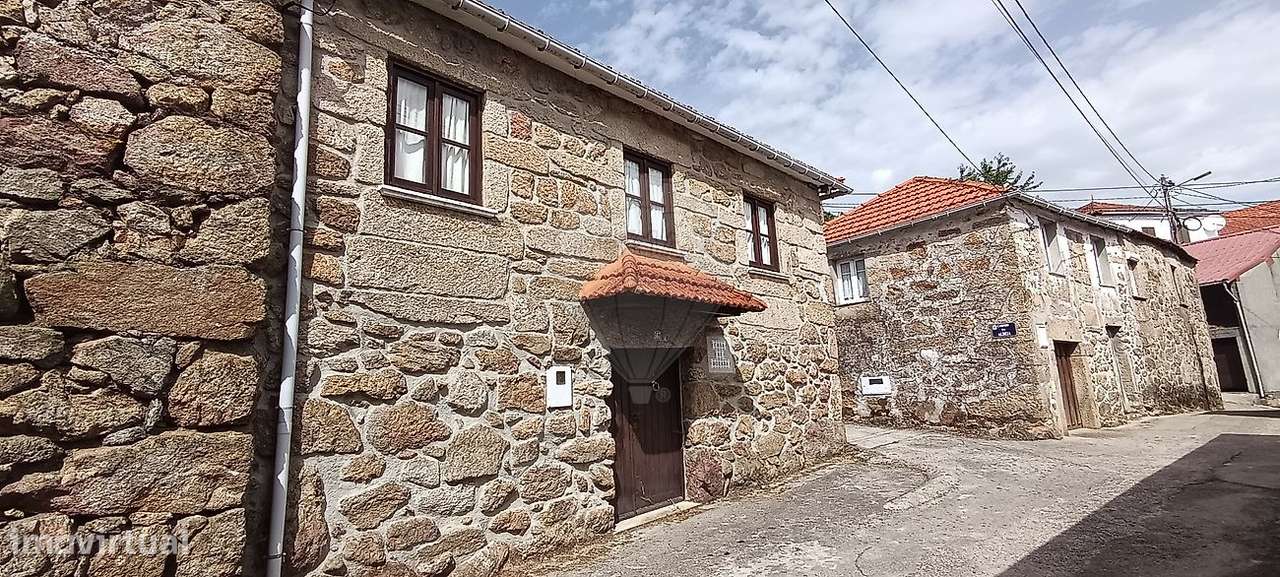 Moradia T2 para venda-9