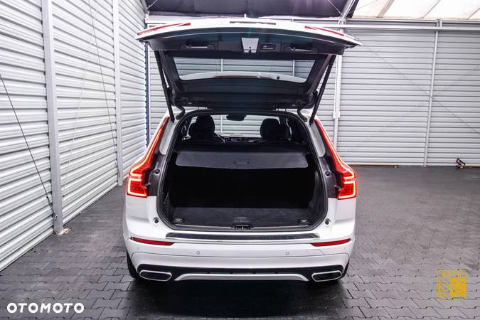 Volvo XC 60 D4 R-Design - 14