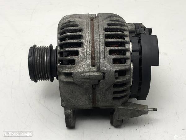 Alternador Usado VW PASSAT (3B2) 1.9 TDI | 10.96 - 11.00 REF. 028 903 028 E MOTO... - 5