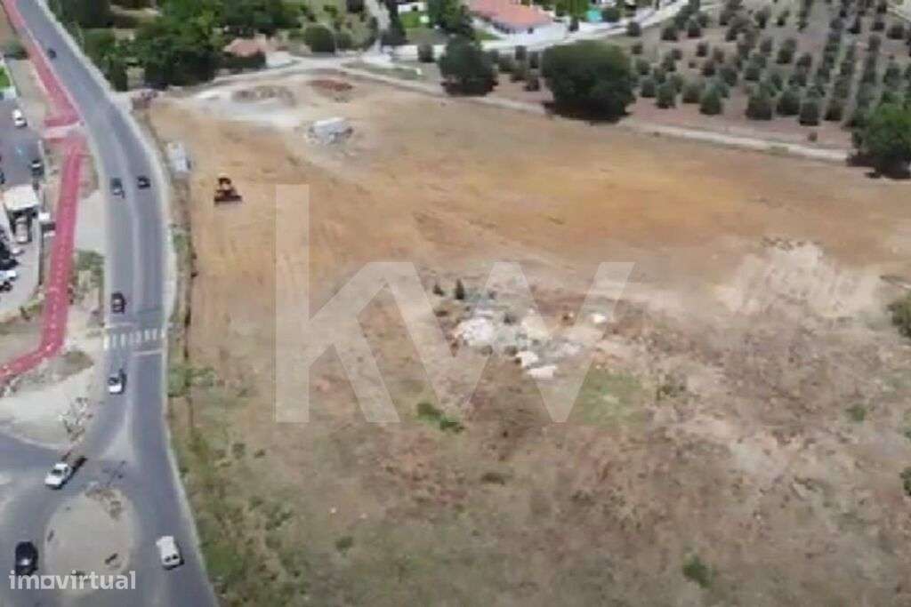 Terreno com 2,7 hectares em Évora - Loteamento aprovado - Grande imagem: 3/9