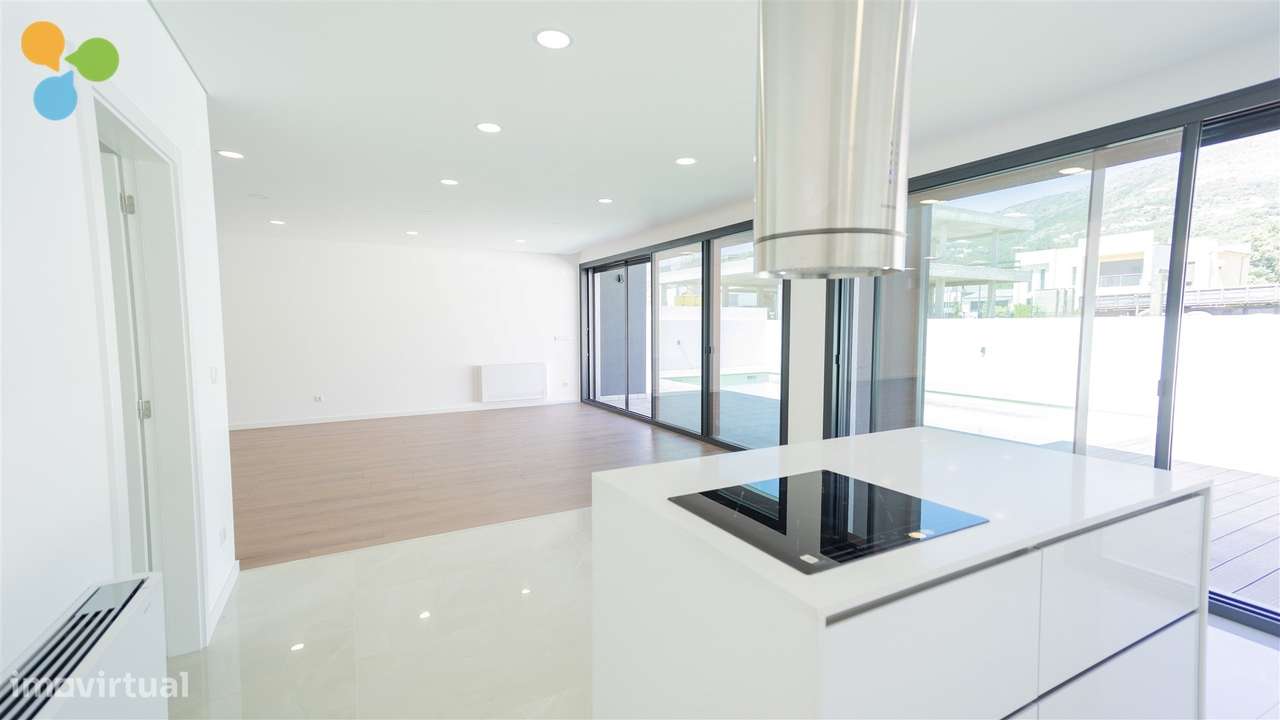 Moradia Isolada T4 Nova | Quinta da Ponte da Terra-10