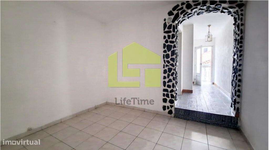 MORADIA T3 - VILA FLOR - CENTRO HISTORICO - Grande imagem: 4/15