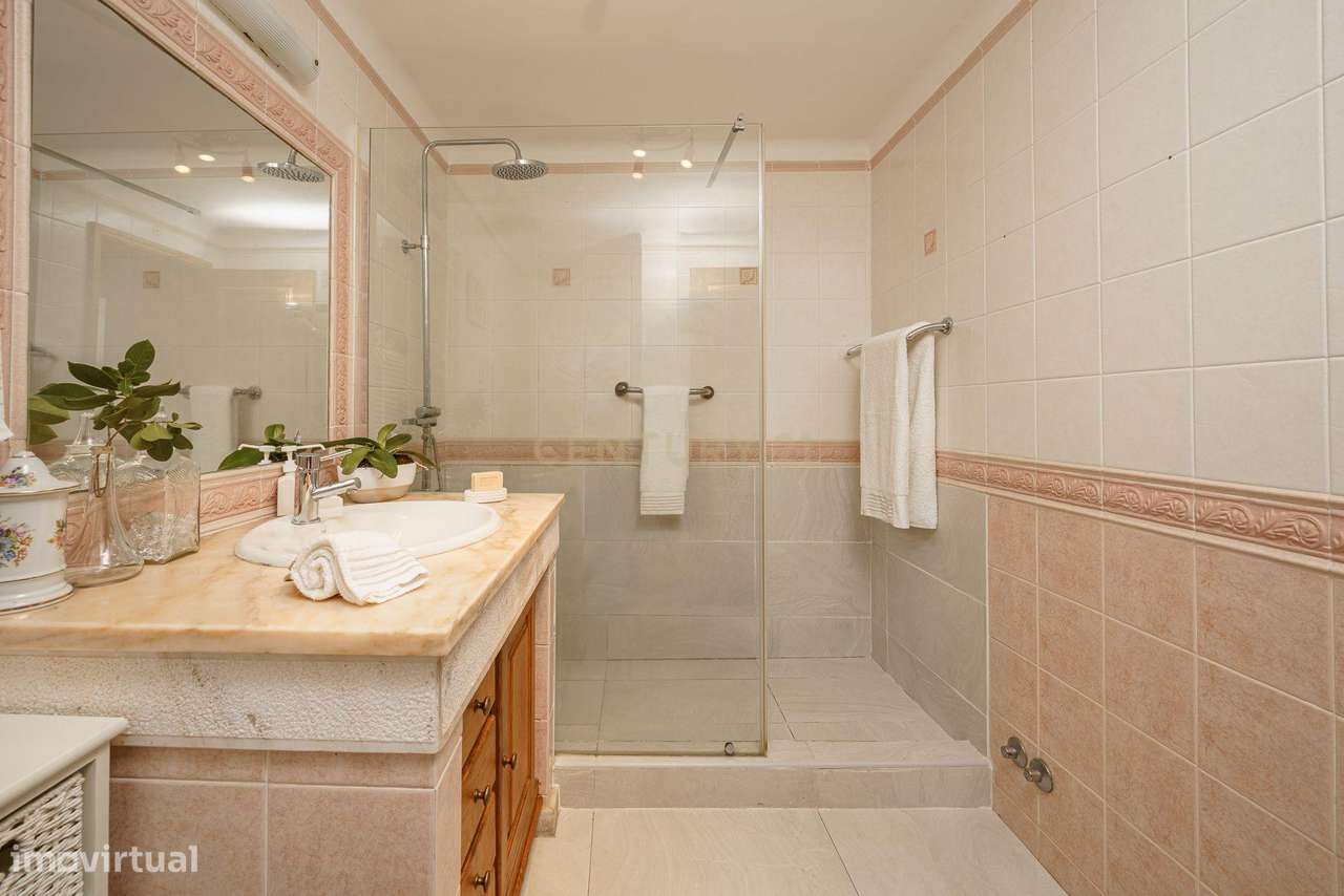 Moradia T5 de Charme com piscina, em Palmela. Conforto, Elegância e Fu-29