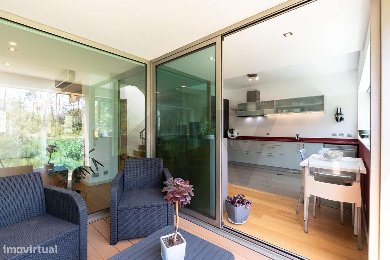 Moradia T3+1 de Excelência com Jardim Privativo em Santa Joana, Aveiro-21