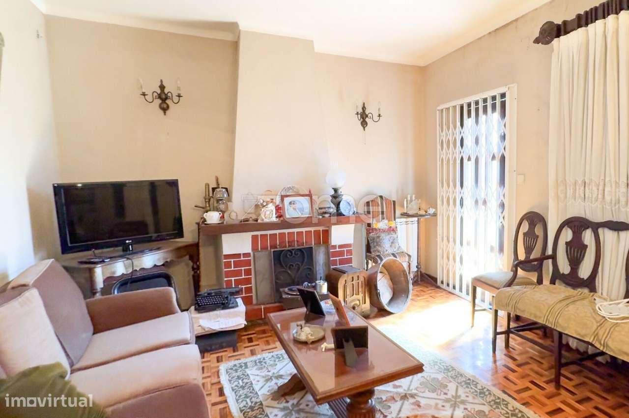 Moradia T6 em Alijó-6