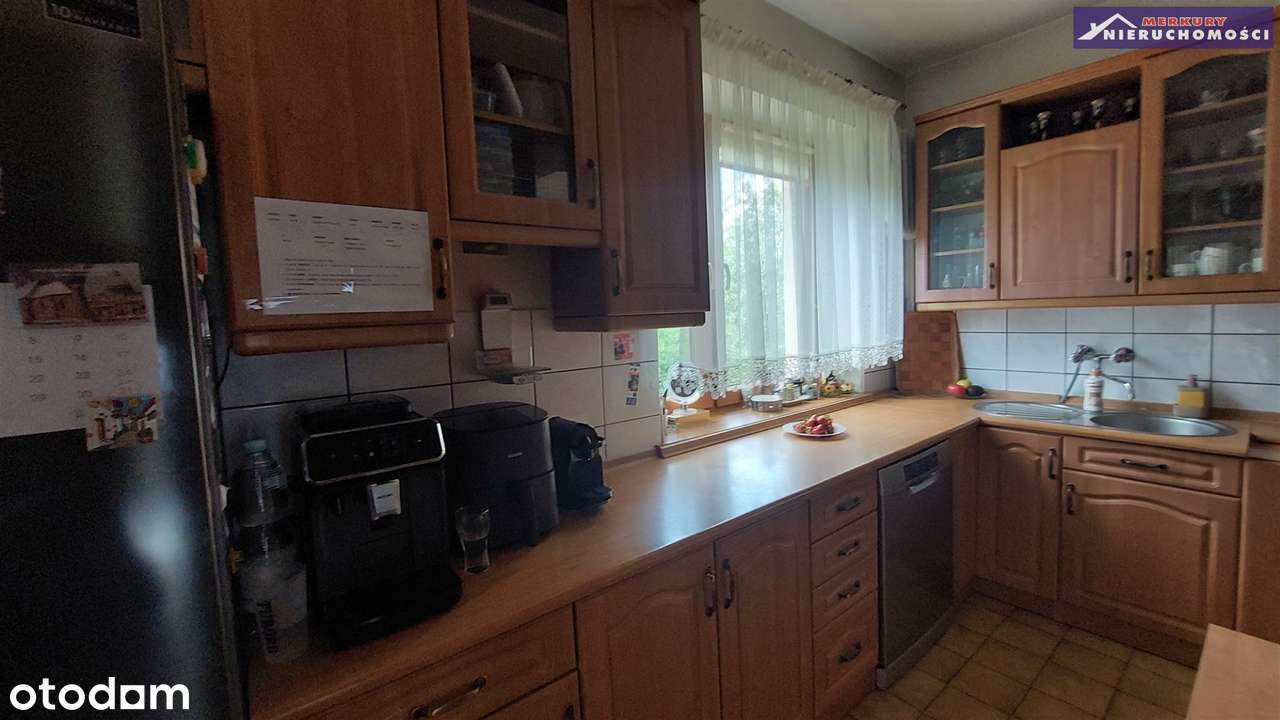 Na os. Kolonia Robotnicza.-11