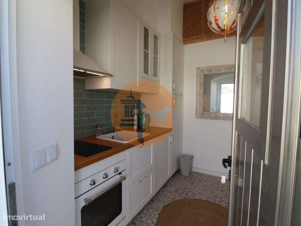 Encantadora moradia T1 totalmente remodelada, vendida mobilada e eq... - Grande imagem: 4/20