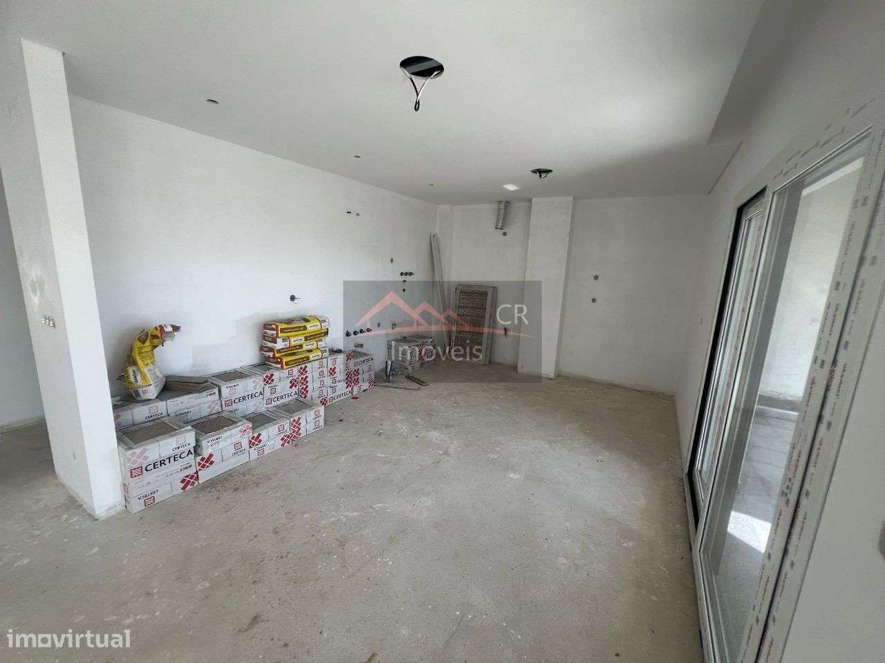 Vendo Moradia Isolada V4 com Piscina - Vale de Milhaços - Grande imagem: 4/33