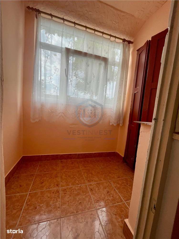 Apartament 3 camere , Marghita - Imagine principală: 4/8