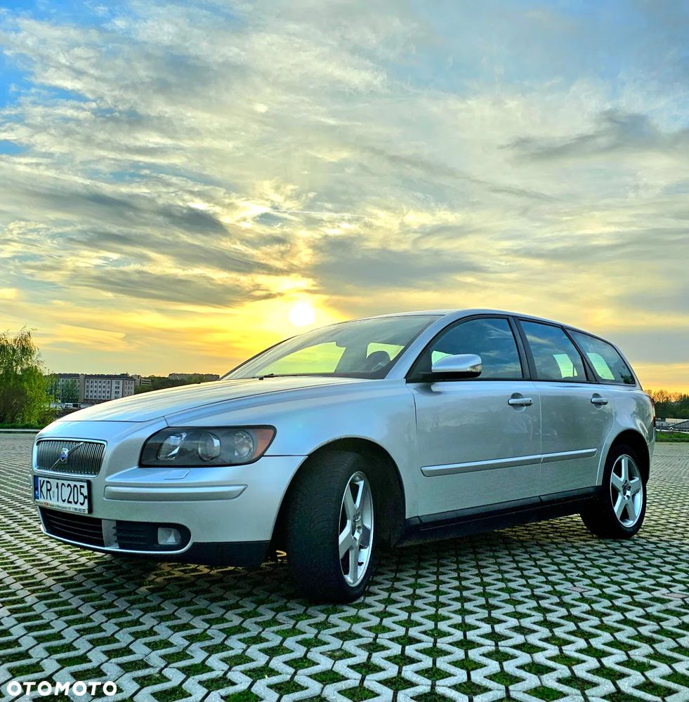 Volvo V50