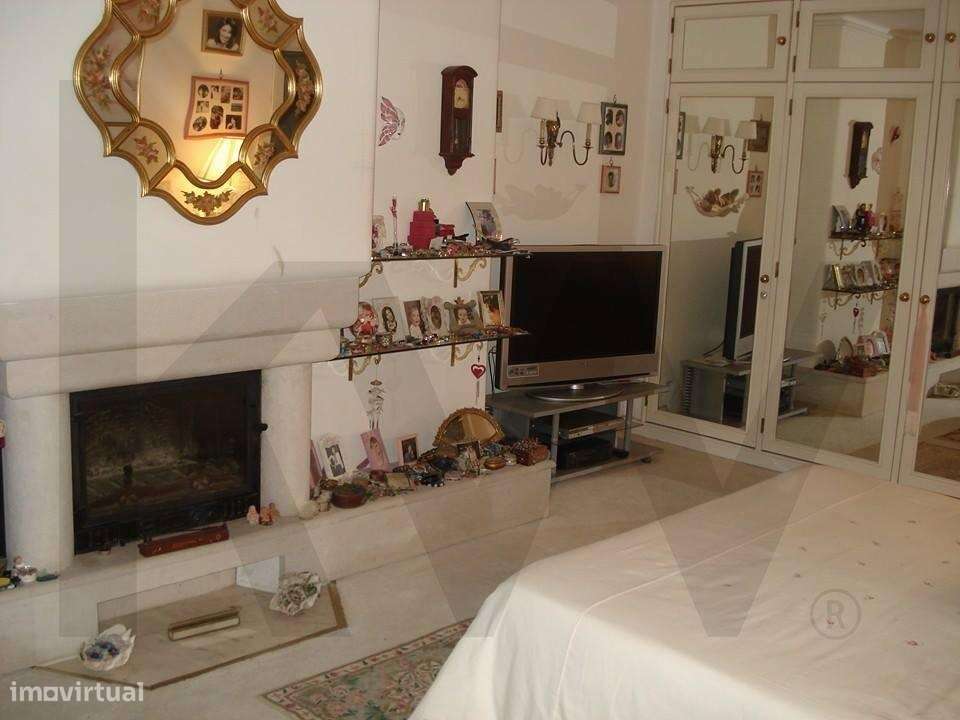 Apartamento excecional T5 C/ 2 Suites, Lareira, Varandas - Prédio Port-22
