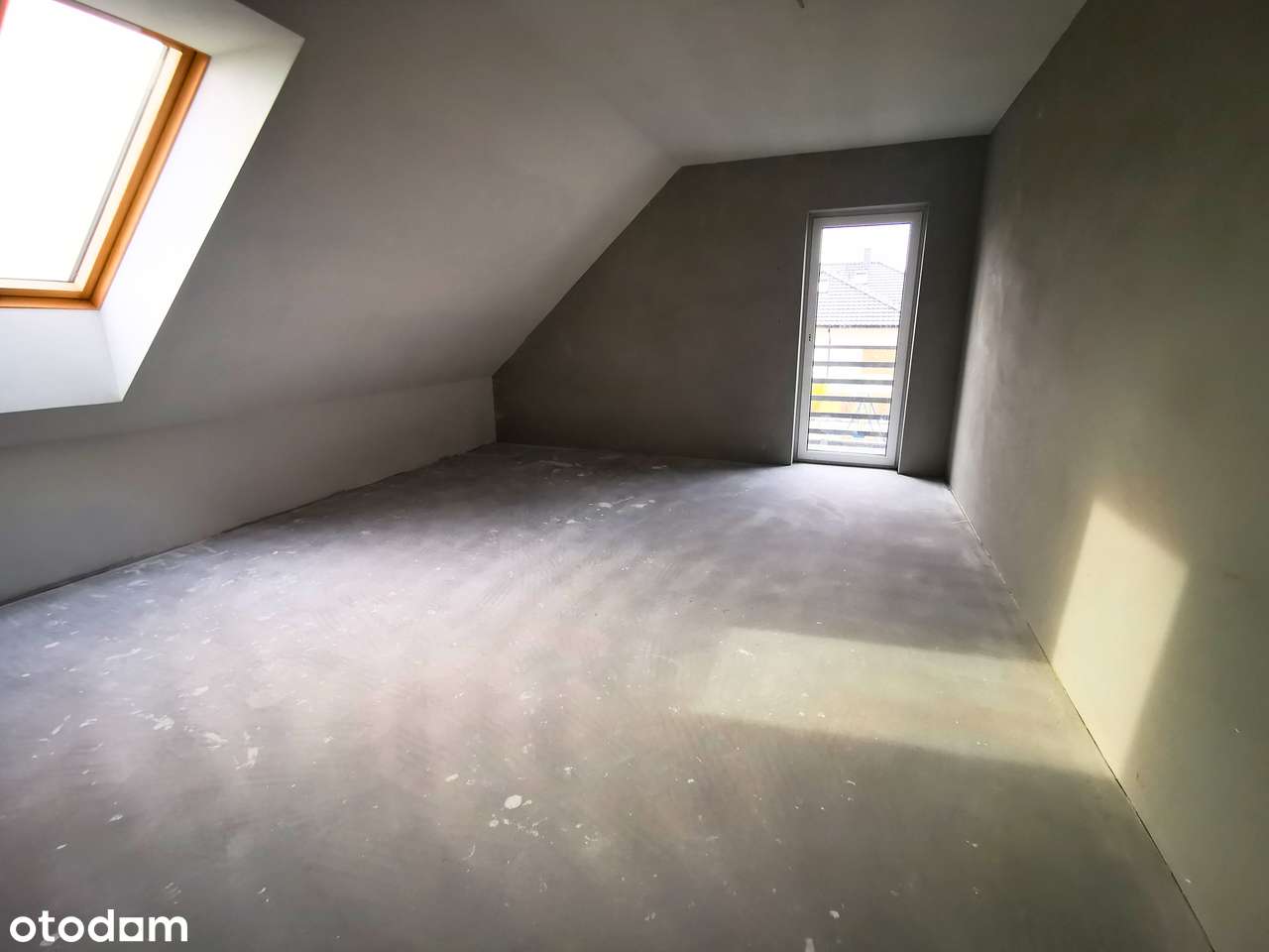 Dom z ogrodem w Sycowie - połączenie nowoczesności i funkcjonalności-4