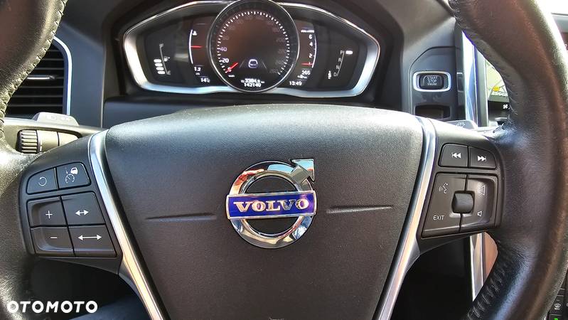 Volvo XC 60 T5 Momentum - 23