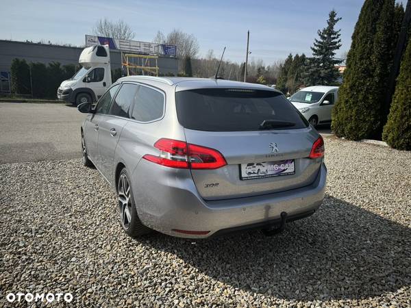 Peugeot 308 1.2 PureTech Allure S&S - 4