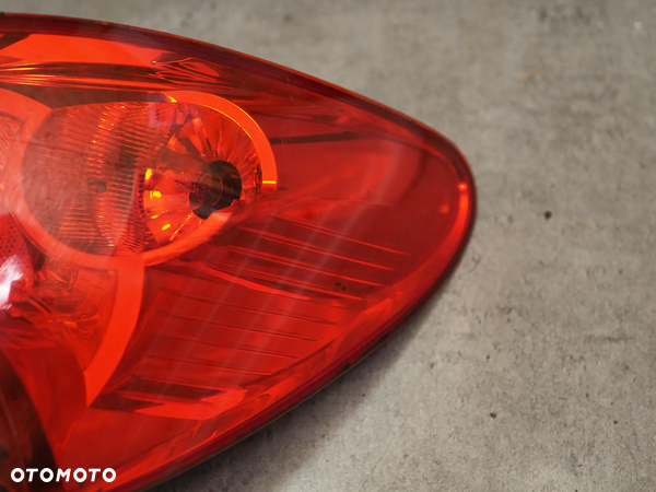Lampa tył tylna prawa Peugeot 207 HB - 3