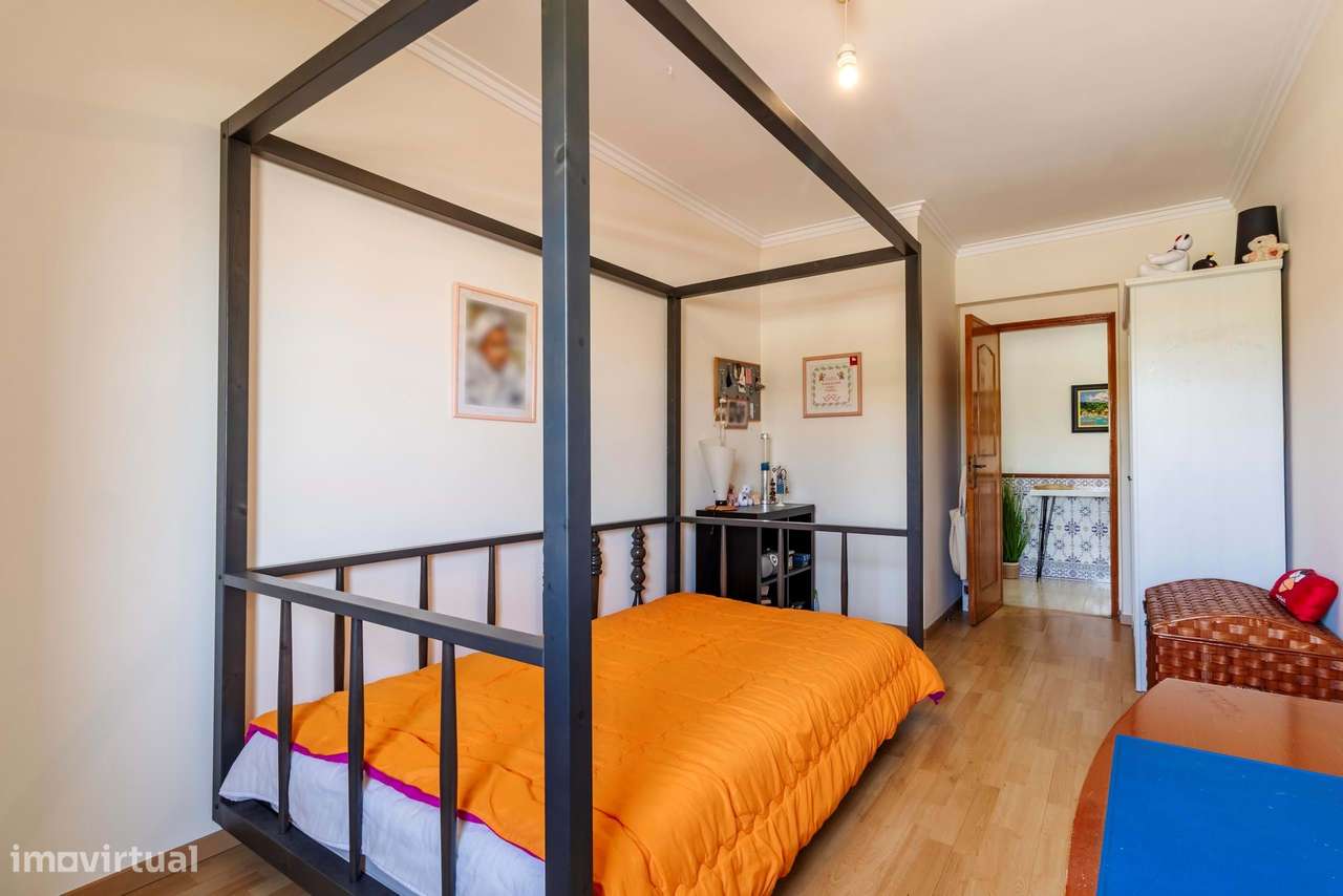 Apartamento T2 c/ Varanda no Casal do Cotão, Sintra-19
