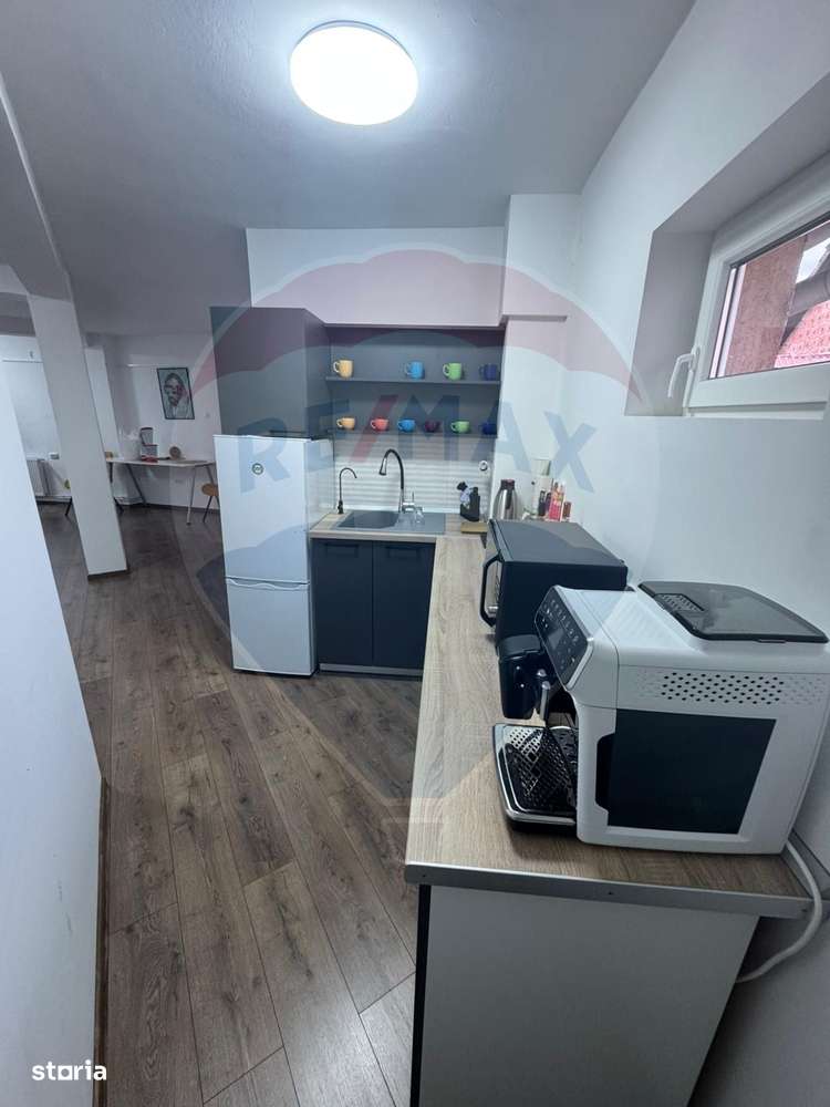 Spațiu de birouri de închiriat, clădire nouă, zonă centrală 160m2 - Imagine principală: 4/15