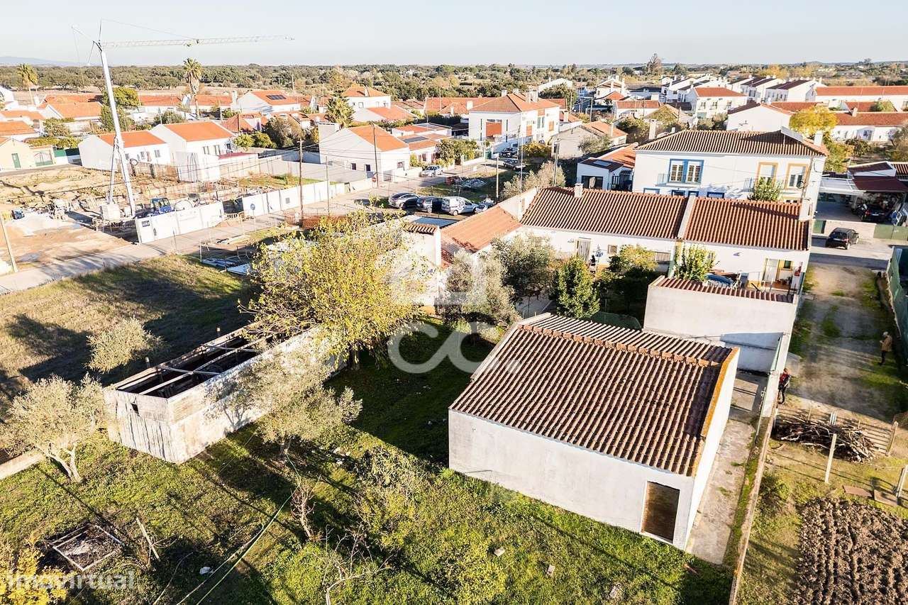 Terreno de  1.350 m² c/ Anexo de Apoio Agrícola | Canaviais, Évora-30