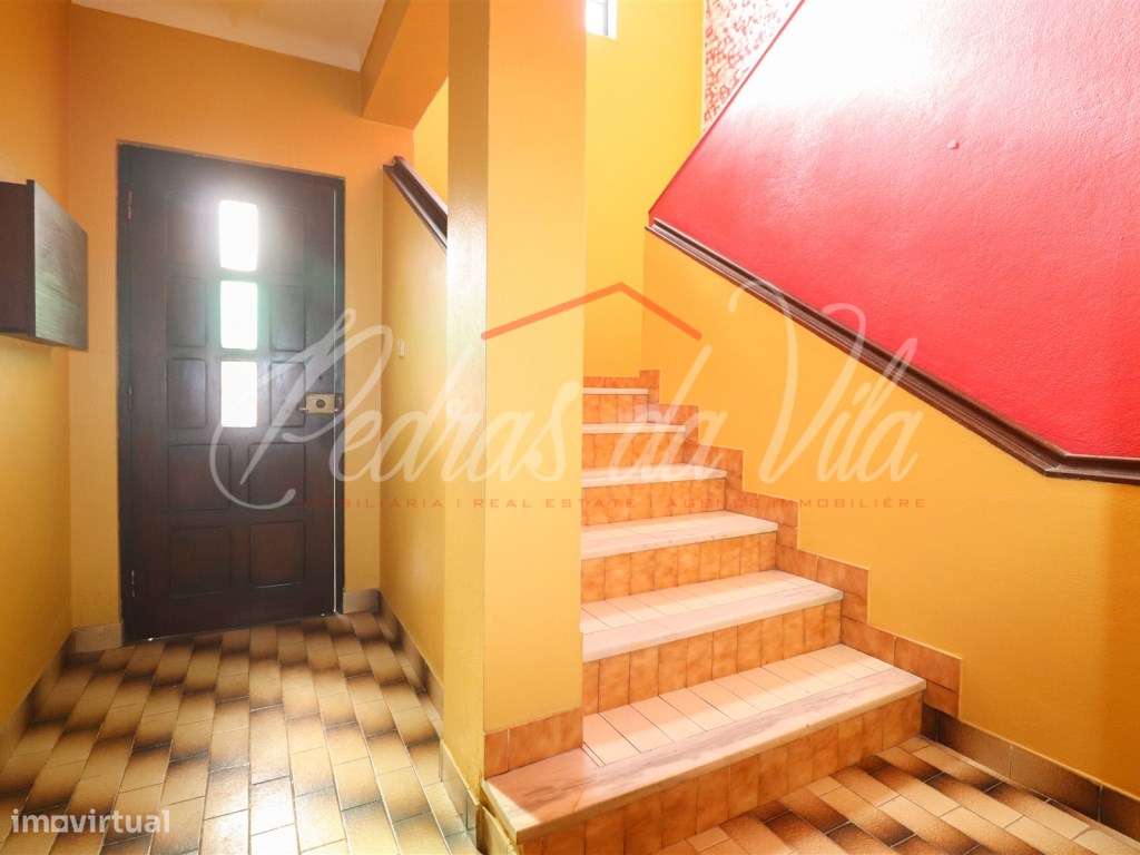 Excelente moradia T5 com anexo, quintal e garagem - Vila Nova de Mi...-24